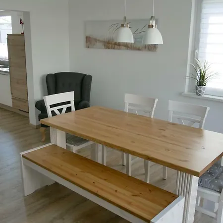 Haus Leonora * Goehren (Ruegen)