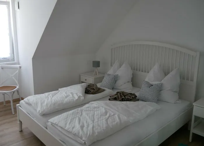 Haus Leonora * Goehren (Ruegen)